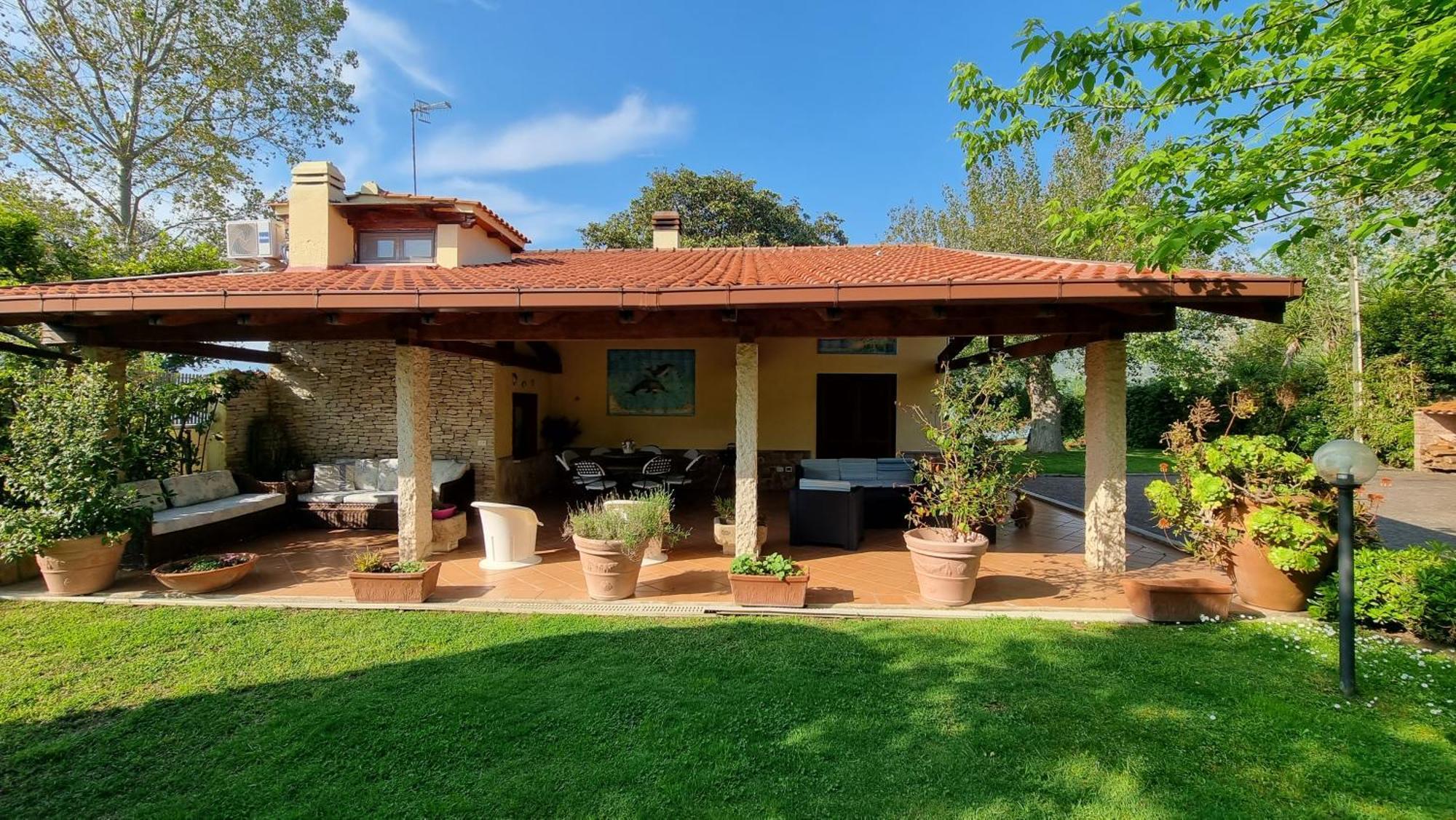 Villa Cecilia Sul Lago Fronte Mare 斯佩隆加 外观 照片