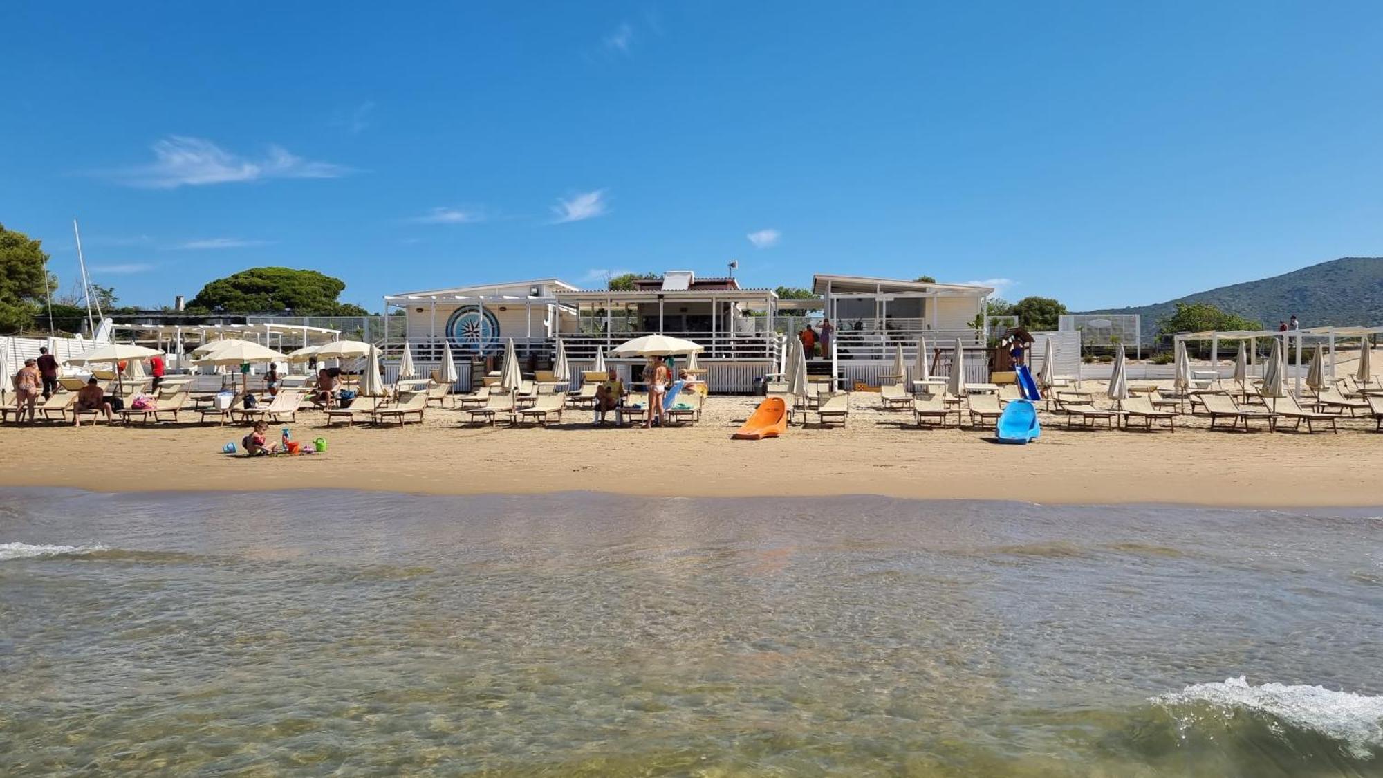 Villa Cecilia Sul Lago Fronte Mare 斯佩隆加 外观 照片