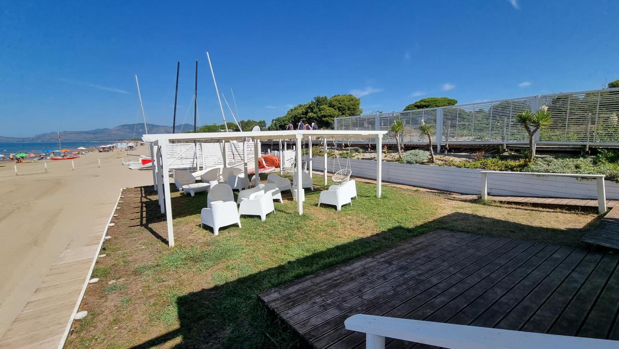 Villa Cecilia Sul Lago Fronte Mare 斯佩隆加 外观 照片